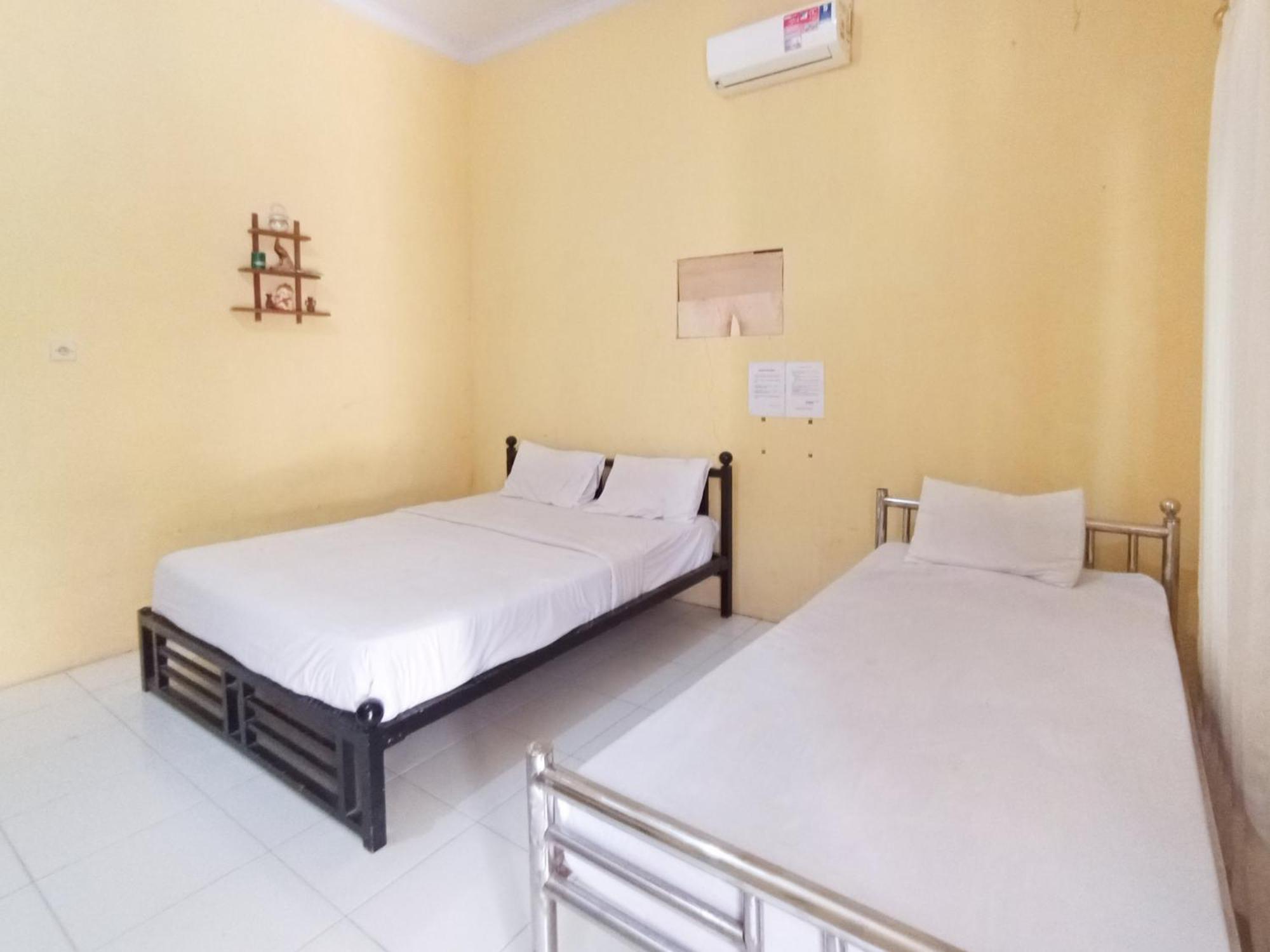 Reddoorz At El Shaday Homestay Banyuwangi Баньюванги Экстерьер фото