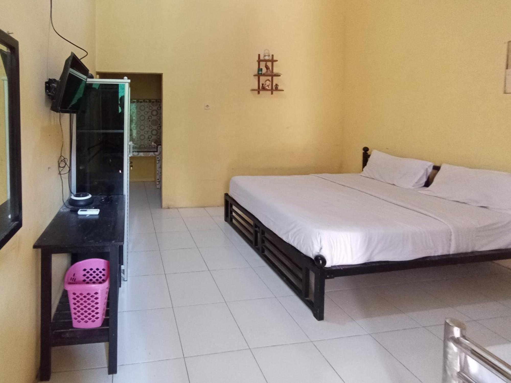 Reddoorz At El Shaday Homestay Banyuwangi Баньюванги Экстерьер фото