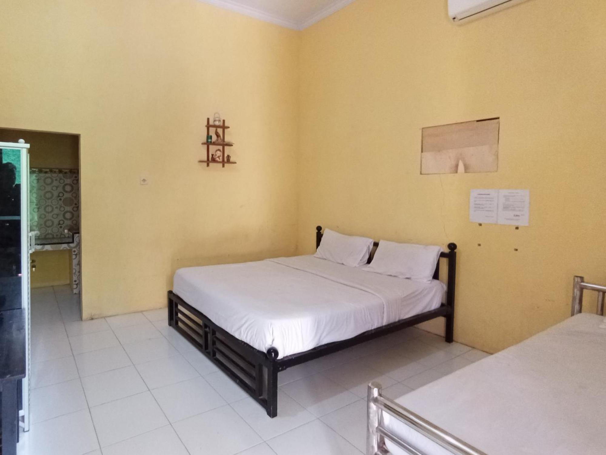 Reddoorz At El Shaday Homestay Banyuwangi Баньюванги Экстерьер фото