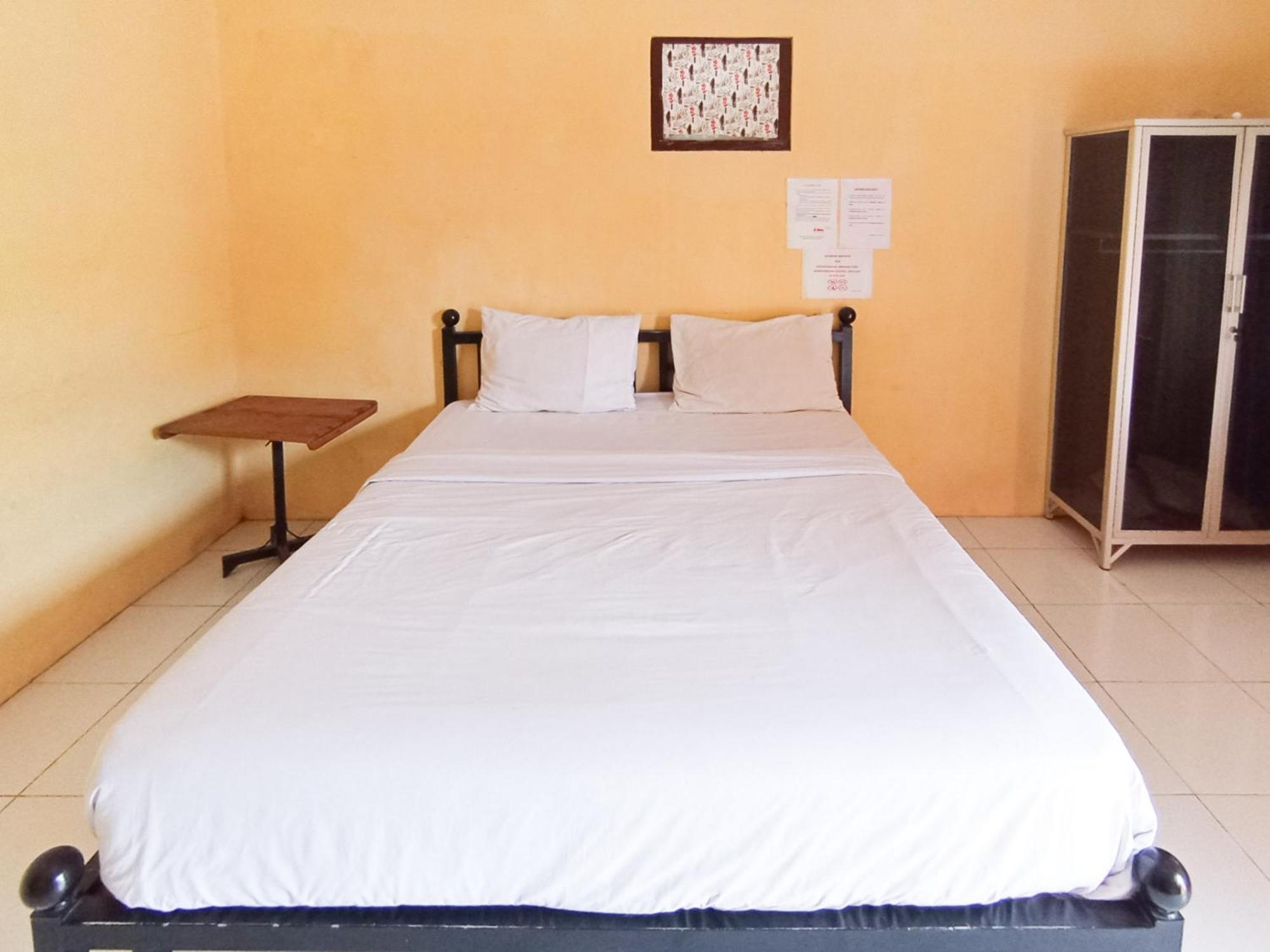 Reddoorz At El Shaday Homestay Banyuwangi Баньюванги Экстерьер фото