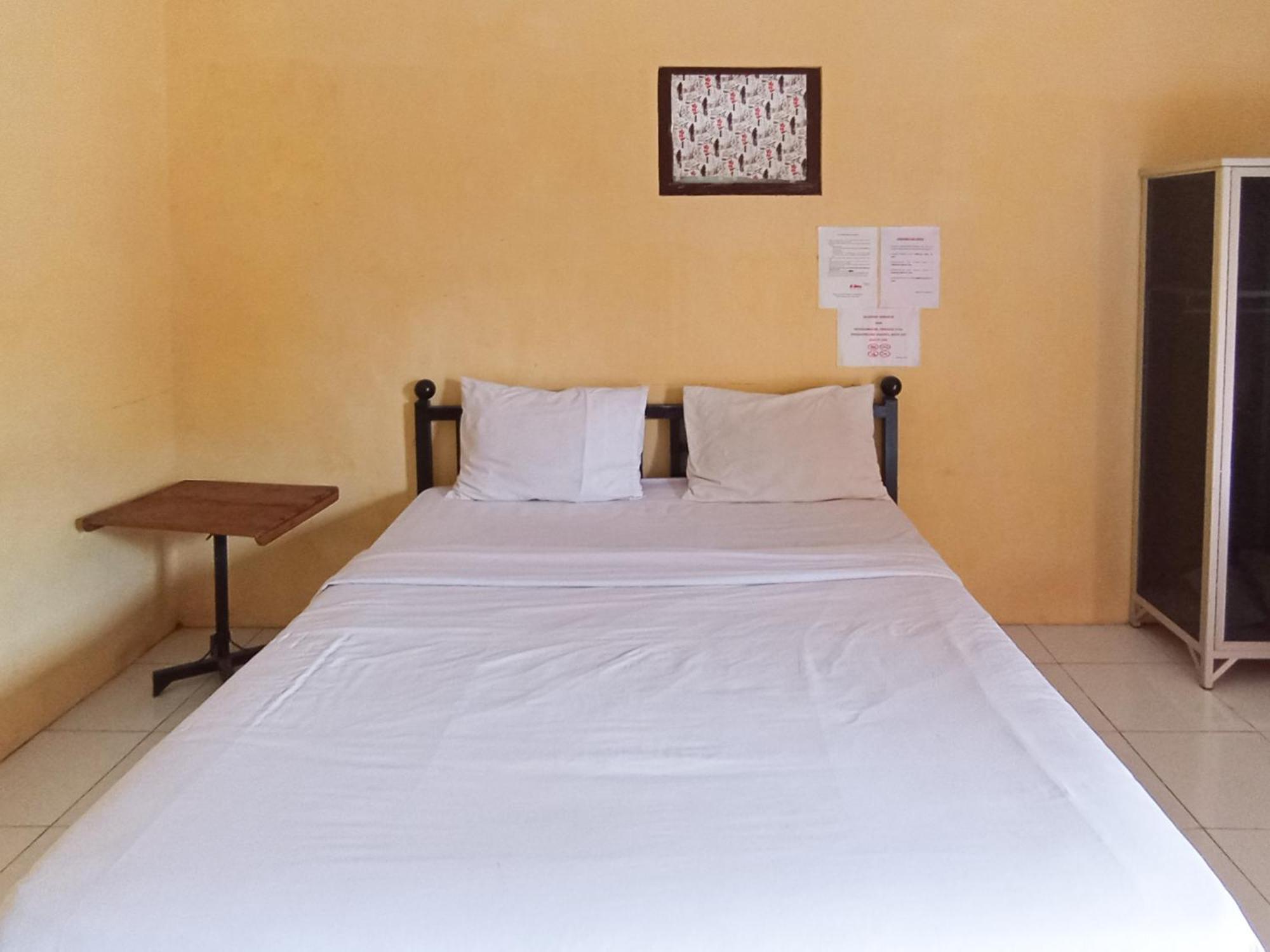 Reddoorz At El Shaday Homestay Banyuwangi Баньюванги Экстерьер фото