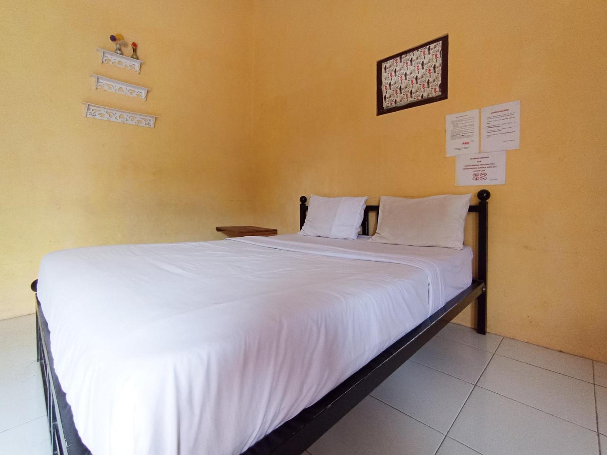 Reddoorz At El Shaday Homestay Banyuwangi Баньюванги Экстерьер фото