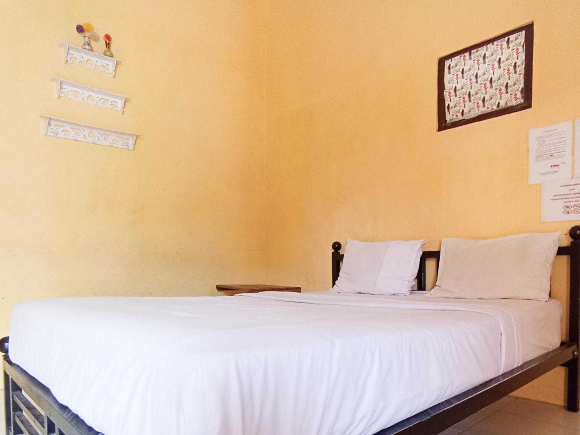 Reddoorz At El Shaday Homestay Banyuwangi Баньюванги Экстерьер фото